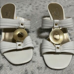 Anne Klein White and Gold Mules